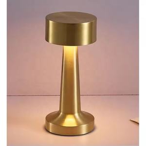 Lámparas <span class=keywords><strong>de</strong></span> Mesa Modernas <span class=keywords><strong>de</strong></span> Batería para Decoración del Hogar, Lámpara LED <span class=keywords><strong>de</strong></span> Noche con Forma <span class=keywords><strong>de</strong></span> Mancuerna, Regulable, para Decoración <span class=keywords><strong>de</strong></span> Clubes - Product Image 4