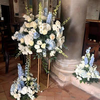 Décorations de mariage en gros : Supports de fleurs et boules de fleurs blanches pour décorations de mariage