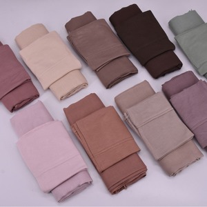 Pañuelo Hijab de Chifón Liso en 86 Colores para Mujeres Musulmanas, Velo de Otoño - Product Image 6