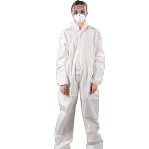 <span class=keywords><strong>Combinaison</strong></span> <span class=keywords><strong>de</strong></span> protection jetable imperméable en non-tissé pour la <span class=keywords><strong>vente</strong></span> en gros <span class=keywords><strong>de</strong></span> fournitures médicales - Product Image 1