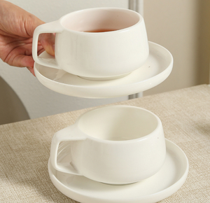 ชุดแก้วกาแฟเซรามิกสีขาวล้วนพร้อมจานรอง ด้ามจับกว้าง ปรับแต่งได้สำหรับร้านกาแฟ โรงแรม และร้านอาหาร - Product Image 5