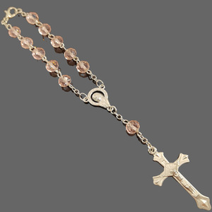 Rosario Católico Hecho a Mano con Cuentas de Cristal Rosa de 6 mm y Medalla de San Benito <span class=keywords><strong>en</strong></span> Aleación, <span class=keywords><strong>para</strong></span> Oraciones - Product Image 4