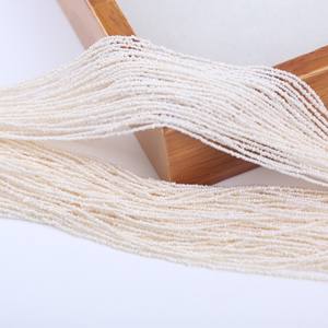 Collar de Cruz Hecho a Mano en Zhuji, Cuentas de Perlas Blancas de Agua Dulce de 1-1.25mm, Forma de Mini Papa, Color Punch, DIY - Product Image 1