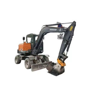 Excavatrice d'occasion 5 tonnes Doosan DX60W Excavatrice à roues Excavatrice d'occasion Doosan DX60W Mini taille Moteur YANMAR 4TNV94L à vendre - Product Image 1