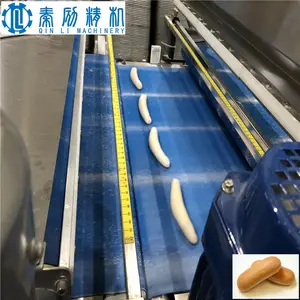 रोटी बनाने की मशीन तालिका के शीर्ष क्रोइसैन आटा sheeter के लिए अरबी पेस्ट्री रोलिंग