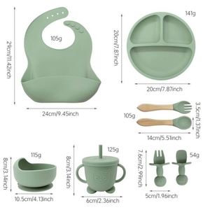 Juego de Platos de Silicona de Diseño Clásico con Forma de Corazón para Bebés, Vajilla Infantil para Madre e Hijo - Product Image 1