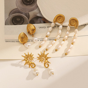 ต่างหูสแตนเลสสตีลประดับมุกเทียมชุบทองรูปดาวดีไซน์ทรงเรขาคณิตสำหรับผู้หญิงสวมใส่ทุกวัน - Product Image 2