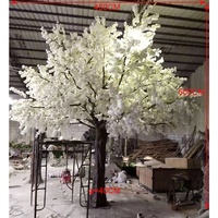 Pohon Bunga Sakura Putih Buatan Modern Mewah Ramah Lingkungan Tinggi 600cm Sentuhan Alami Realistis dari Fiberglass