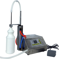 Machine de remplissage semi-automatique à 1 tête pour eau, lait, sauce soja, vin, produits chimiques, parfum, spray, eau de Javel, jus