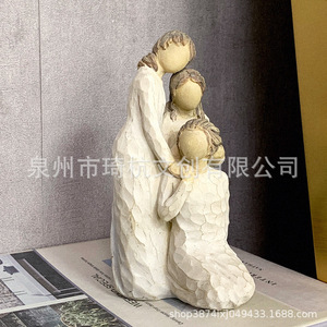 Figura de madera tallada de las Tres Hermanas, serie familiar, estilo rústico, para decoración de escritorio de la sala de estar - Product Image 3