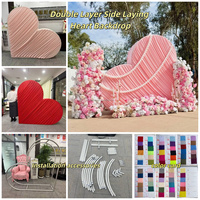 Tissu de fond de scène en polyester soie de lait double couche en forme de cœur personnalisé LEDA avec support pour rideaux de fond de scène pour la décoration de mariage
