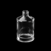 Flacon diffuseur en verre transparent haut de gamme de 220 ml avec logo personnalisé et épaule oblique pour parfum d'ambiance