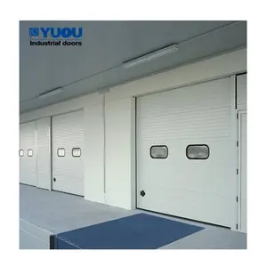 Puerta de acero Seccional de muelle de carga de metal de elevación vertical con aislamiento térmico superior de almacén industrial