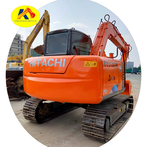 Mini-excavatrice sur chenilles hydraulique d'occasion Hitachi ZX70 avec moteur Isuzu 7 tonnes, modèle ZX75 d'occasion - Product Image 1
