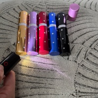 KT-1202 Senter LED Mini Bentuk Lipstik Bahan Plastik Warna Putih Portabel untuk Pesta Keluarga Hadiah Grosir Pasokan Massal