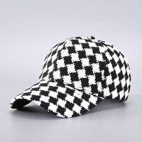 Casquette de baseball personnalisée en polyester à motif pied-de-poule, unisexe, style streetwear, faible MOQ, style britannique, 6 panneaux, réglable, casquette de papa à carreaux