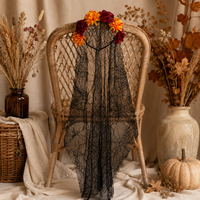 Coiffe florale en voile et couronne capillaire en maille araignée, motif gerbera rouge-orange automnal, pour le défilé urbain du Día de los Muertos