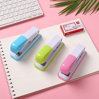 Agrafeuse à papier stationnaire Fournitures de bureau scolaire Agrafeuse portable (12 # stsplers)