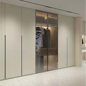 Armario con Puerta de Vidrio Espejado Personalizable Balom, Gran Venta, para Espacios de Vida - Product Image 1