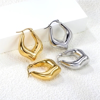Boucles d'oreilles créoles géométriques épaisses et lisses en acier inoxydable plaqué or 18 carats, hypoallergéniques, imperméables et inaltérables