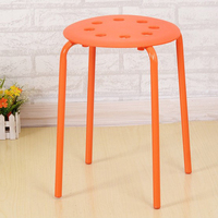 Tabouret de salle à manger simple et robuste, empilable et peu encombrant pour la maison - Vente en gros