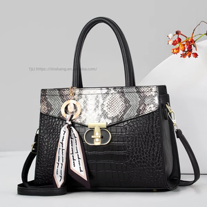 New Arrived Wholesale PU Leather Trendy Shoulder Bags Ladies Hand Bags Fashion Designer Women's Handbags for Woman - Product Image 2
