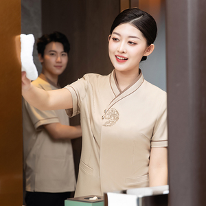 <span class=keywords><strong>Prix</strong></span> <span class=keywords><strong>de</strong></span> gros personnalisé avec logo <span class=keywords><strong>pour</strong></span> uniformes <span class=keywords><strong>de</strong></span> <span class=keywords><strong>femme</strong></span> <span class=keywords><strong>de</strong></span> chambre et personnel d'entretien commercial <span class=keywords><strong>pour</strong></span> hôtels - Product Image 2