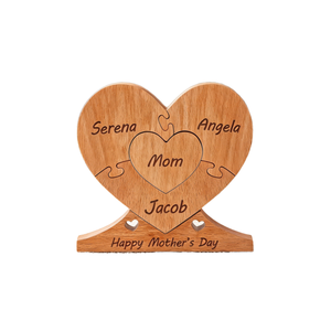 Decoración de rompecabezas de madera en forma de corazón grabada con nombres y mensaje de Feliz Día de la Madre, diseño independiente - Product Image 1