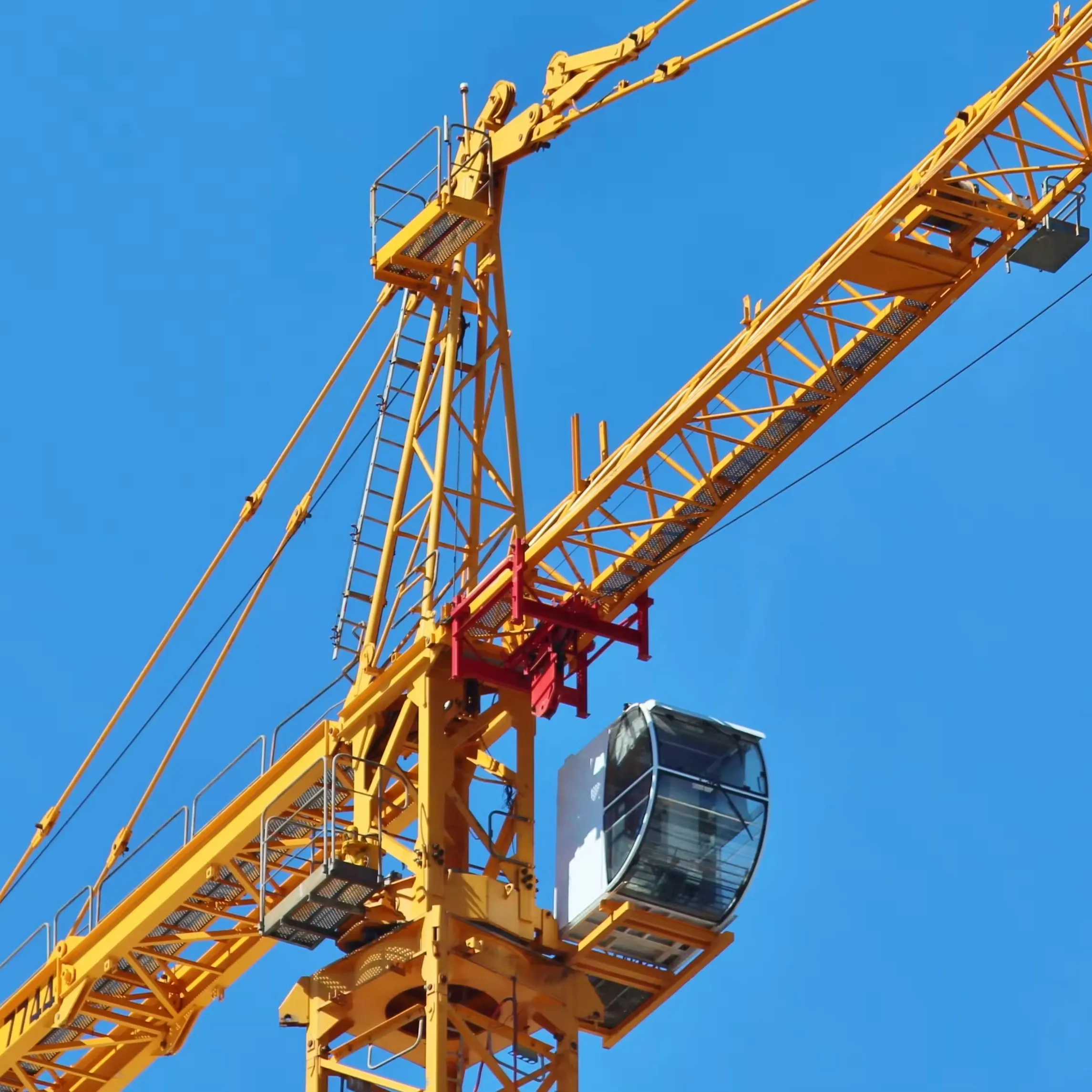TC7052-25 25 Ton Zoomlion Tower Crane Used Construction Building Crane with Engine Pump Motor-Price on Sale