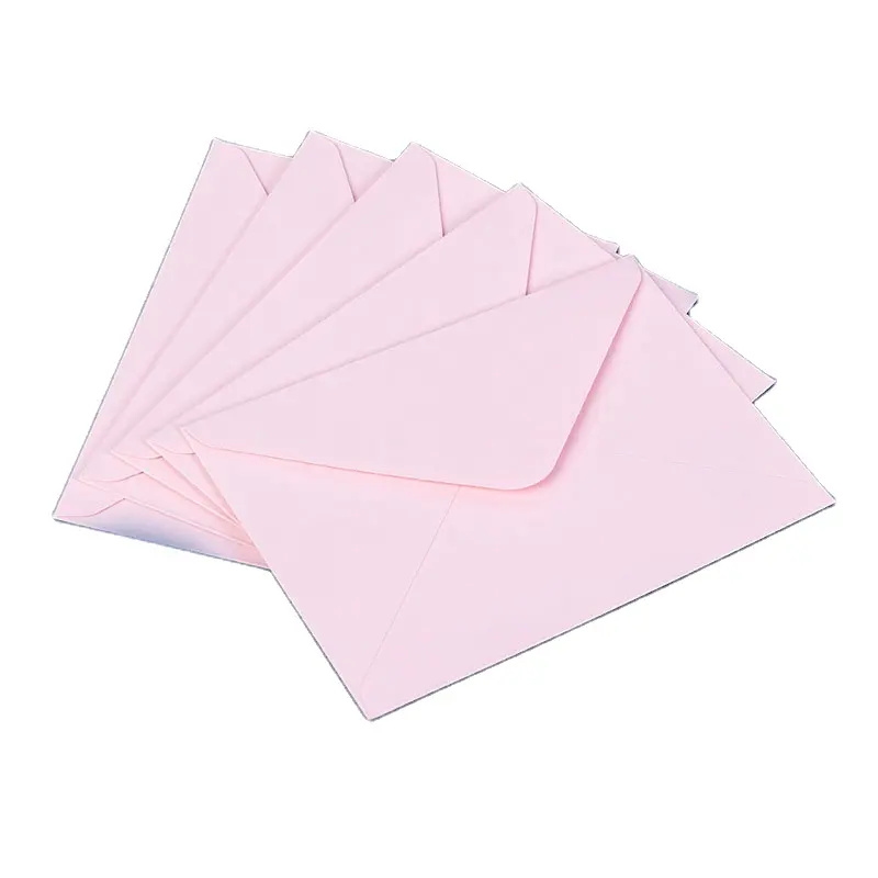 Enveloppe d'affaires en papier rose en relief avec logo personnalisé pour l'emballage de cartes de remerciement pour mariage et anniversaire