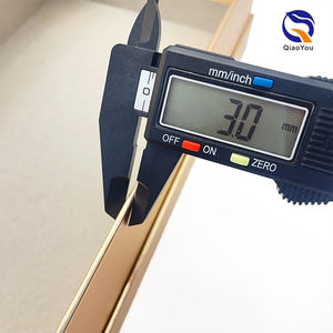 Servicio Personalizado de Caja de Regalo Rígida de 3mm de Grosor con Lámina Dorada para Maquillaje - Product Image 2