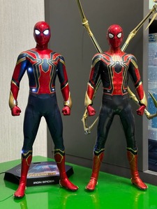 Statue d'extérieur Spiderman grandeur nature en fibre de verre, sculpture de super-héros Marvel, vente chaude OEM - Product Image 3