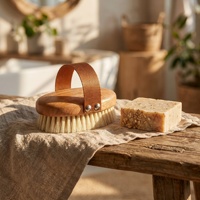 Brosse de bain et de douche ovale ZUQA à marque privée pour drainage lymphatique, en poils de sanglier naturels, avec manche en bois de Sapele et cuivre