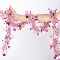Nouvelle guirlande décorative transfrontalière en acier inoxydable coloré à motif cœur pour la Saint-Valentin, idéale pour créer une ambiance de confession
