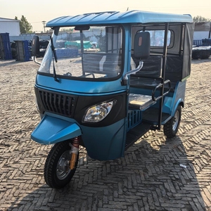 Mototaxi Triciclo Abierto Motorizado Personalizado con Llanta de Repuesto, Larga Distancia, Durabilidad, Transporte Urbano, Gasolina, Tuk Tuk - Product Image 1