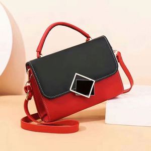 New Fashion Solid Pattern Eco-Friendly Zipper Closure Spring Summer Autumn Women's Pu Leather Shoulder/Crossbody/Messenger <b>Bags</b> - Product Image 4