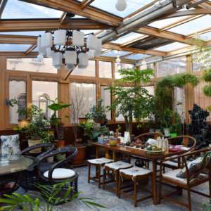 Pergola bioclimatique moderne et contemporaine en alliage d'aluminium pour patio résidentiel et hôtelier, avec double vitrage trempé - Product Image 4