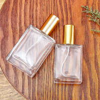 Flacons de parfum carrés transparents en verre de 30 ml, 50 ml et 100 ml avec pompe pulvérisatrice, adaptés aux cosmétiques et aux parfums