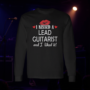 Le di un beso a un guitarrista y me gustó, camiseta de manga larga - Product Image 3