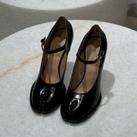Nouveau Style chaussures pour femmes Logo personnalisé Unique chaussures à bout fendu bride à la cheville pompes à talons aiguilles mode pour femmes sandales à bout fermé pompes