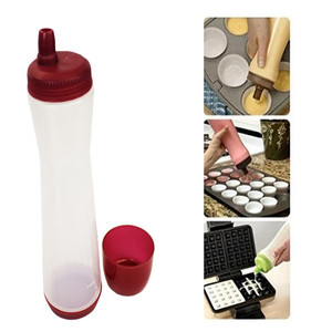Batter Dispenser Plastic Squeeze Bottle With Graduations For Pancake Muffin Cake Mixing 28Cm Cylinder Shape - Product Image 1