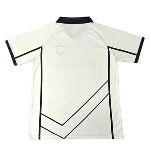 เสื้อฟุตบอลพิมพ์ลายดิจิทัลขายส่ง แบบคลาสสิคย้อนยุค เสื้อโปโลแฟชั่นแนวสตรีท สั่งทำได้ - Product Image 2