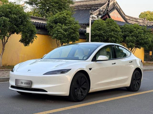 รถยนต์ไฟฟ้า Tesla Model 3 ปี 2025 รุ่น Long Range 753 กม. ขับเคลื่อนสี่ล้อ พวงมาลัยซ้าย ผลิตในจีน รถยนต์หรูพลังงานใหม่ยอดนิยม - Product Image 1