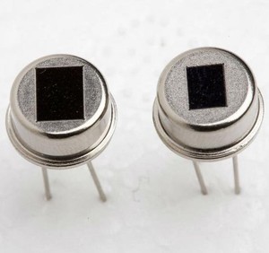Cảm Biến Hồng Ngoại Pyroelectric Cơ Thể Con Người Cảm Biến <span class=keywords><strong>PIR</strong></span> Cho Phát Hiện Con Người RE200B - Product Image 4