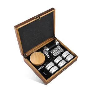 Hot Selling Cocktail Smoker Kit Different Accessories Available And Whiskey Smoking Set And Wood Box With Torch Gift Set