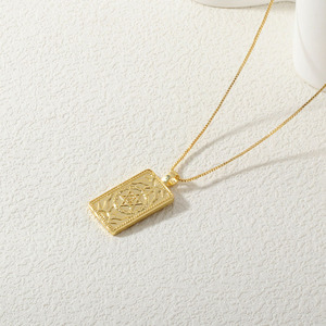 Collana con Ciondolo a Forma di Carta dei Tarocchi in Ottone Placcato Oro, Gioielli Mistici Vintage per Donne e Uomini - Product Image 5