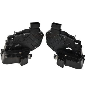 Bloque <span class=keywords><strong>de</strong></span> bloqueo <span class=keywords><strong>de</strong></span> puerta trasera izquierda derecha Sistema <span class=keywords><strong>de</strong></span> superposición automotriz LR091360 LR091361LR011303 LR011302 para Range Rover Evoque 2012 - Product Image 1