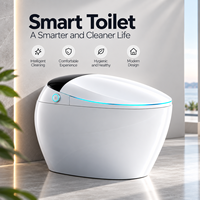 Toilette intelligente moderne avec bidet, couvercle à ouverture automatique, capteur de pied, siège chauffant, sécheur à air chaud, télécommande