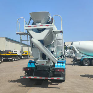 Camion malaxeur <span class=keywords><strong>à</strong></span> <span class=keywords><strong>béton</strong></span> <span class=keywords><strong>prêt</strong></span> <span class=keywords><strong>à</strong></span> <span class=keywords><strong>l</strong></span>'<span class=keywords><strong>emploi</strong></span> Howo avec pneus 1200R20/1200R22.5, frein <span class=keywords><strong>à</strong></span> tambour, moteur diesel et boîte de vitesses pour la construction de barrages - Product Image 4