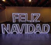 Letras y Números LED RGB Plegables de 3 y 4 Pies, Letreros Luminosos de Acero Inoxidable para Alquiler en Eventos y Bodas al Aire Libre